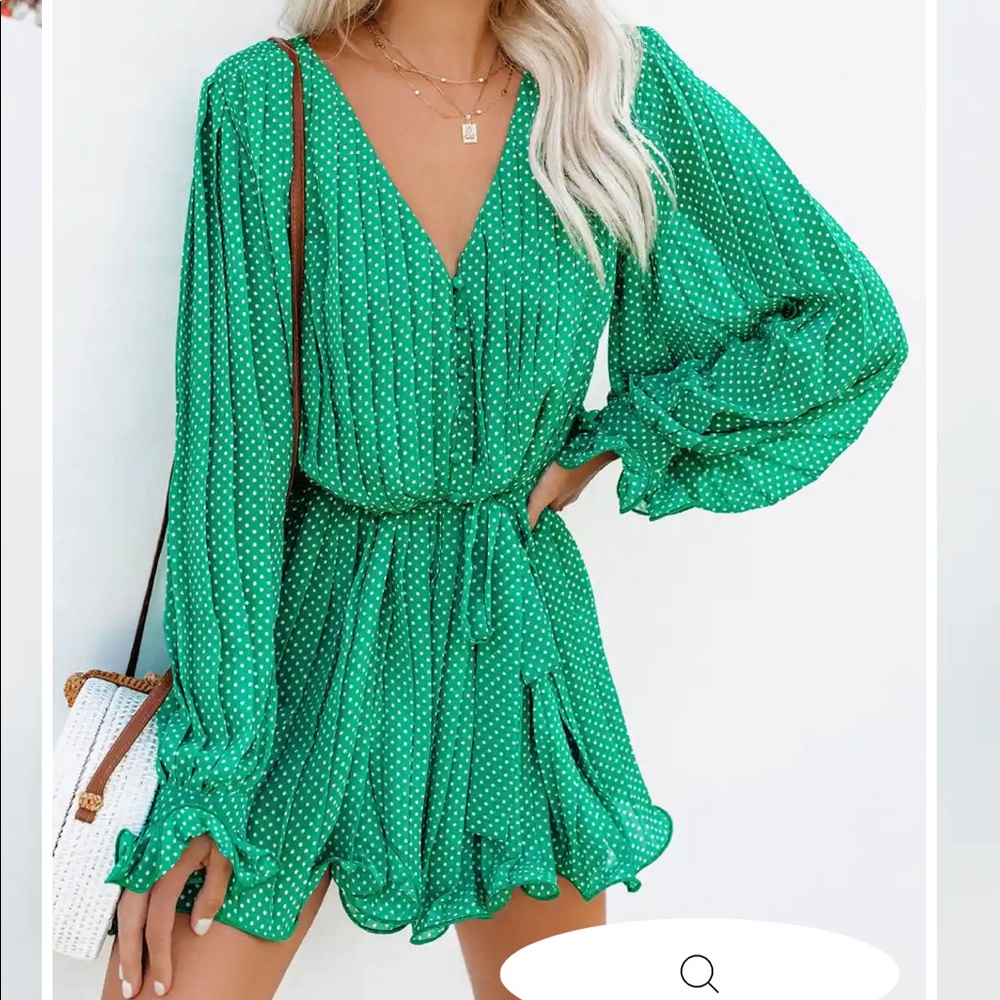 Vici polka dot pleated romper never worn